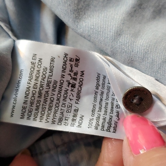 Calvin Klein- Womens Blue Denim Chambray Short Sleeve Snap Button Top Sz.Medium - Picture 5 of 5